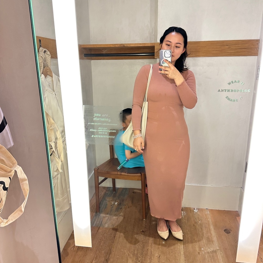 A very skim style dress and the material is good